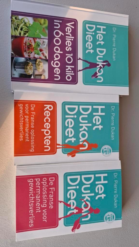 Het Dukan Dieet  + 3 gratis boeken erbij, zo goed als gratis, Livres, Livres de cuisine, Enlèvement