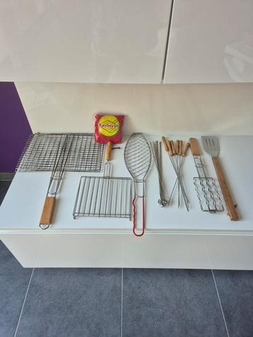 Accessoires pour barbecue  beschikbaar voor biedingen