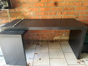 Bureau malm IKEA beschikbaar voor biedingen