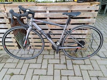 Koersfiets BMC beschikbaar voor biedingen