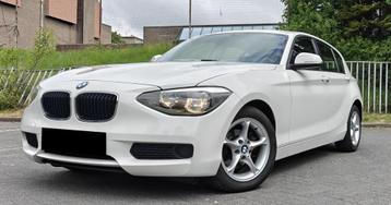 @@ BMW 114i 2013 5P witte airconditioning 140 km CT WIT + F, Auto's, 4 cilinders, Wit, Bedrijf, 5 deurs