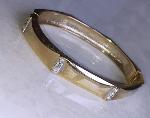 cuff armband goud met witte diamantjes, Handtassen en Accessoires, Armbanden, Nieuw, Overige materialen, Goud, Met strass, Verzenden