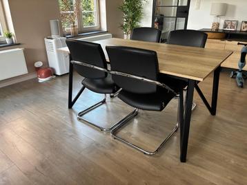 Nieuwe tafel deba uitschuifbaar verlengbaar  beschikbaar voor biedingen