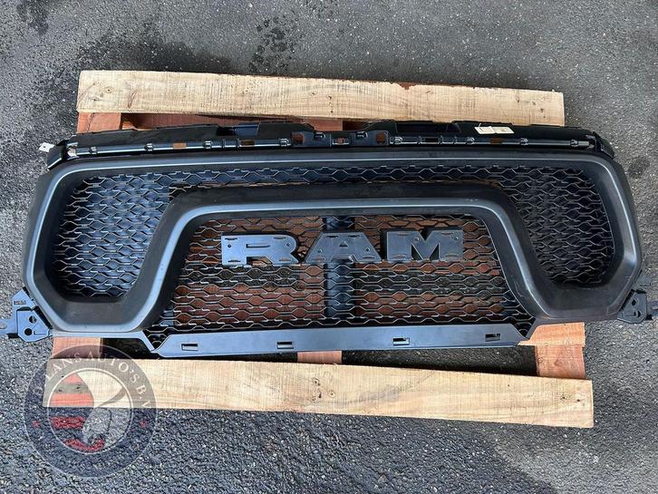 Dodge Ram Rebel grille | 2019-2021, Autos : Pièces & Accessoires, Autres pièces automobiles, Neuf, Enlèvement