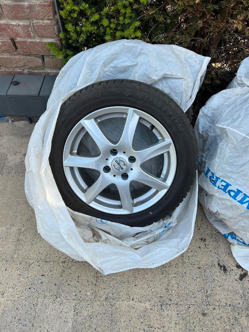 Jantes avec pneus neige – Enzo / Sumitomo – 195/55 R16, Auto-onderdelen, Banden en Velgen, Banden en Velgen, Winterbanden, 16 inch