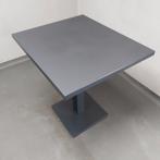 Prachtige bijzet tafel voor op terras of binnen merk HILMA !, Ophalen of Verzenden, Zo goed als nieuw