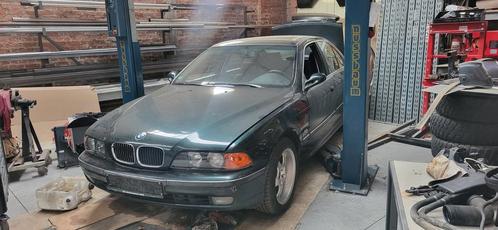 BMW E39 523i VOOR ONDERDELEN., Auto-onderdelen, Overige Auto-onderdelen, BMW, Gebruikt, Ophalen