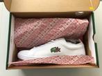 Lacoste x Netflix Stranger Things Carnaby Piquée Sneakers, Vêtements | Hommes, Chaussures, Neuf, Enlèvement ou Envoi, Lacoste