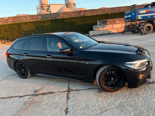BMW 520d, Auto's, BMW, Particulier, 5 Reeks, Head-up Display, Diesel, Euro 6, Break, 4 deurs, Automaat, Zwart, Zwart, Achterwielaandrijving