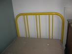 Gele metalen buisbed, Ophalen, 85 tot 100 cm, Gebruikt, Minder dan 140 cm