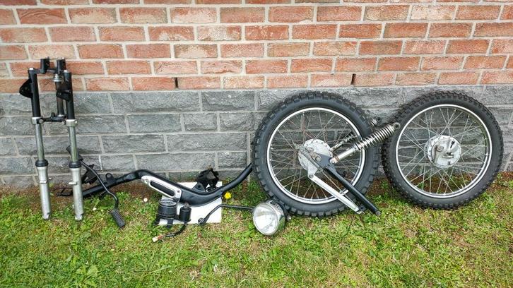 SUZUKI TS 50 (diverse originele onderdelen), Motoren, Onderdelen | Suzuki, Gebruikt, Ophalen of Verzenden