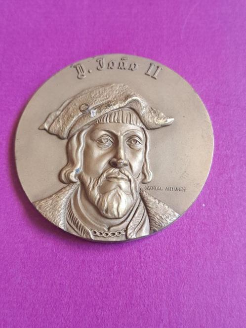 Portugal medaille koning Joao II door Cabral Antunes, Postzegels en Munten, Penningen en Medailles, Brons, Verzenden