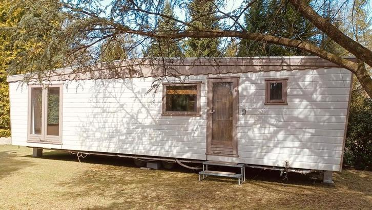 Stacaravan / chalet te koop. Ook ideaal bij een verbouwing, Caravans en Kamperen, Stacaravans, tot en met 6, Ophalen