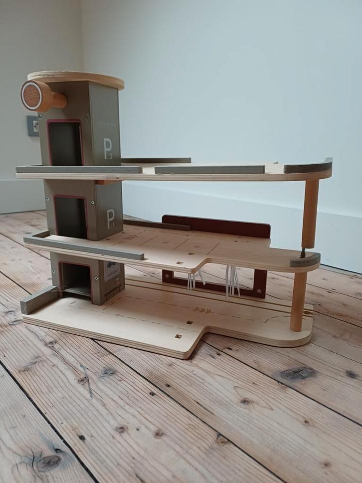 Little Dutch carwash/garage, Kinderen en Baby's, Speelgoed | Houten speelgoed, Ophalen