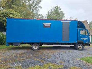 Mercedes Ecoliner 814 - 7,5t met laadbrug & trekhaak beschikbaar voor biedingen