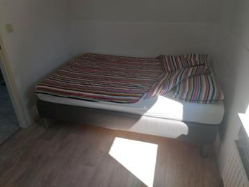 Ikea boxspring 140 x 200cm. beschikbaar voor biedingen
