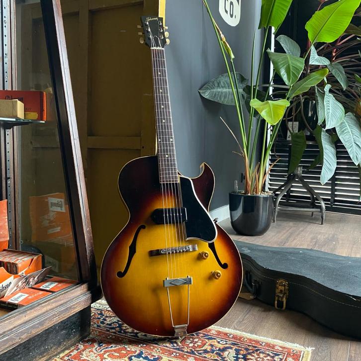 Gibson ES-225T Sunburst 1957, Muziek en Instrumenten, Snaarinstrumenten | Gitaren | Elektrisch, Gebruikt, Hollow body, Gibson