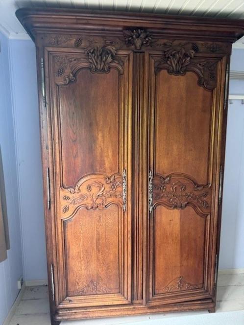 ANTIEKE NORMANDISCHE BRUIDSKAST, Antiek en Kunst, Antiek | Meubels | Kasten, Ophalen