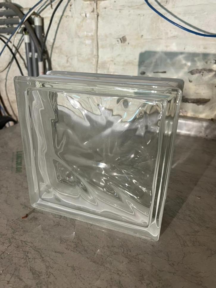 Lot de 10 briques de verre 19198 cm “Nuagée” – Neuf, Doe-het-zelf en Bouw, Metselstenen, Nieuw, Bakstenen, Ophalen