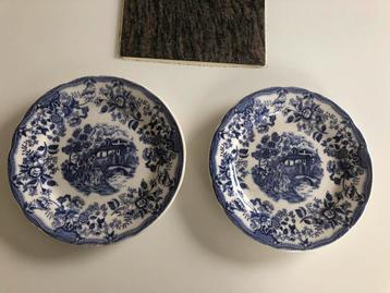 2 Antiek borden van Ironstone tableware /blauw