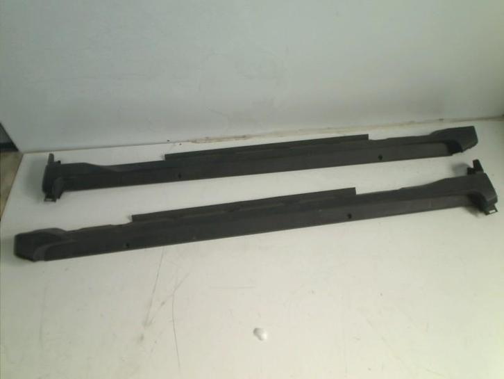 SIDESKIRT SET Toyota C-HR (X1,X5) (01-2016/-) (75852F4010-), Auto-onderdelen, Carrosserie, Toyota, Gebruikt