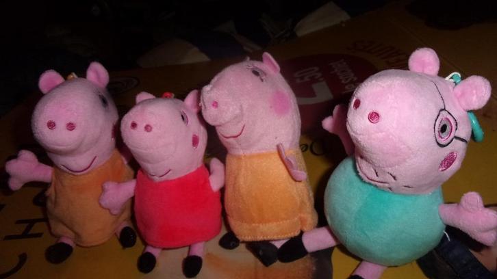 Knuffels uit de familie Peppa Pig, Kinderen en Baby's, Speelgoed | Knuffels en Pluche, Ophalen of Verzenden