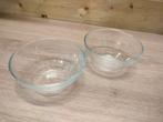 2 kommen met matte rand Arcoroc, Huis en Inrichting, Keuken | Servies, Ophalen of Verzenden, Zo goed als nieuw, Glas, Kom(men)