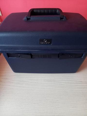 beautycase beschikbaar voor biedingen
