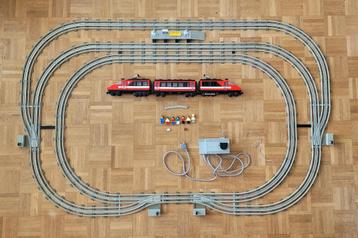 LEGO 7745 12V Trein met transfo en extra sporen, Enlèvement, Utilisé