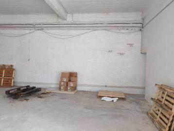 Dépot à louer jusqu à 300 m2 en colocation, Bruxelles, Par agence ou courtier, Autres types, Bruxelles
