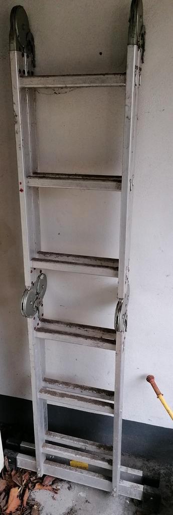 Vouwladder ladder beschikbaar voor biedingen