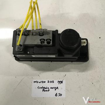 Mercedes W210 2.0 Benzine 1996  Centrale vergrendelingspomp beschikbaar voor biedingen