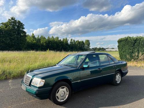 Mercedes E250 5 cilinder multi 04-1995 oldtimer OM605, Auto's, Mercedes-Benz, Particulier, E-Klasse, ABS, Airbags, Alarm, Centrale vergrendeling