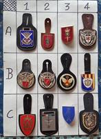 Plusieurs breloques d'Ecoles Interforces, Collections, Objets militaires | Général, Emblème ou Badge, Armée de terre, Enlèvement ou Envoi