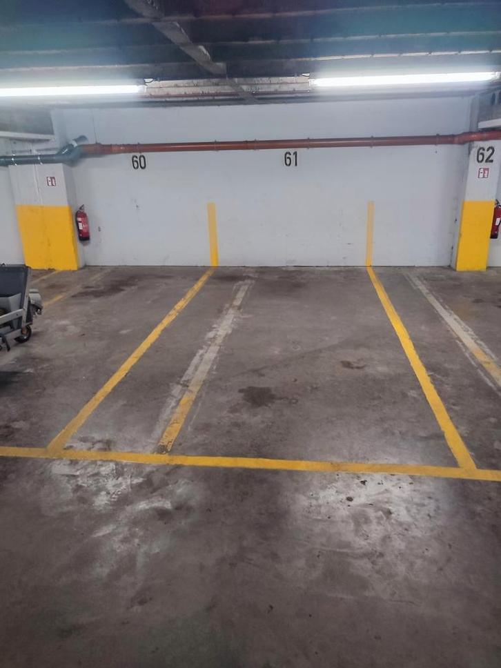 Cointr beveiligde parkeerplaats, Auto diversen, Autostaanplaatsen en Garages