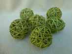 versiering pasen 6 groene bolletjes D 5.5 cm nieuw, Nieuw, Ophalen of Verzenden