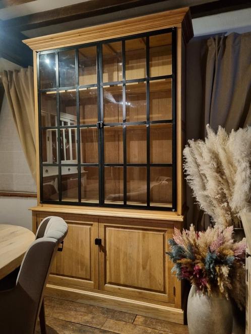 Vol eiken buffetkast/vitrinekast GRATIS LEVERING, Huis en Inrichting, Kasten | Vitrinekasten, Zo goed als nieuw, Ophalen of Verzenden