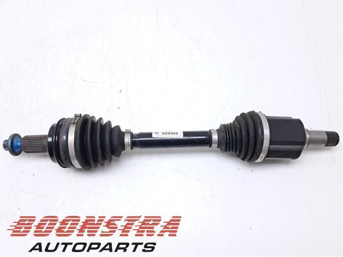 Aandrijfas rechts-voor van een Mercedes C-Klasse, Auto-onderdelen, Remmen en Aandrijving, Mercedes-Benz, Gebruikt, 3 maanden garantie