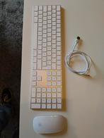 Apple keyboard en magic mouse 2, Computers en Software, Toetsenborden, Ophalen of Verzenden, Zo goed als nieuw