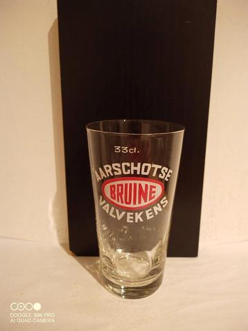 Oud geverfd bierglas Aarschotse Bruine Valvekens 33cl. beschikbaar voor biedingen