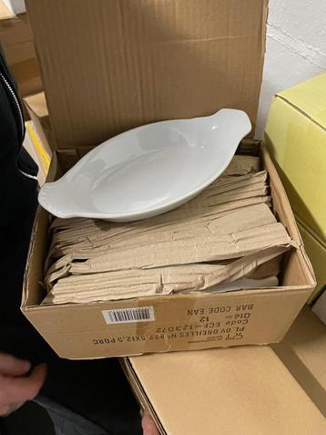 12 nieuwe ovenschaaltjes beschikbaar voor biedingen