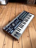 Synthétiseur Korg microKORG, Musique & Instruments, Synthétiseurs, Korg, Utilisé, Enlèvement ou Envoi, Avec connexion MIDI