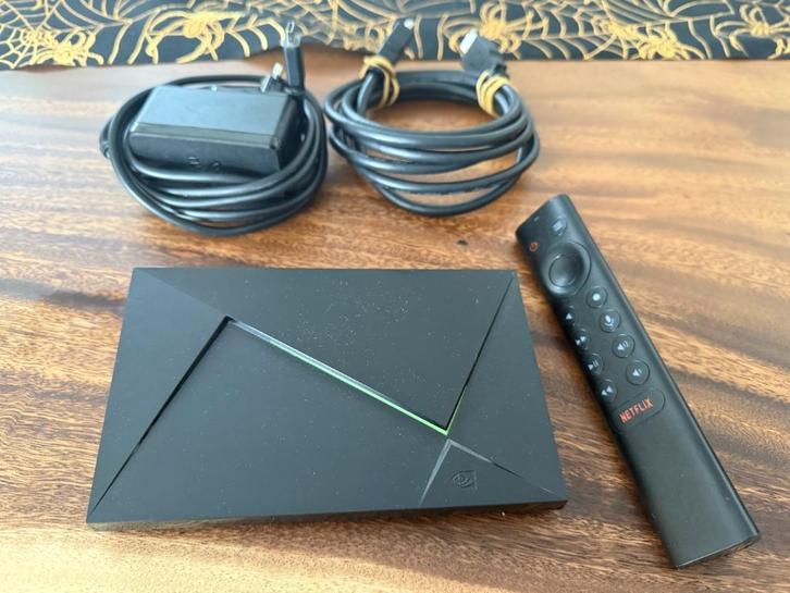 NVIDIA Shield TV Pro, Audio, Tv en Foto, Mediaspelers, Zo goed als nieuw, Minder dan 500 GB, HDMI, USB 2.0, Ophalen of Verzenden