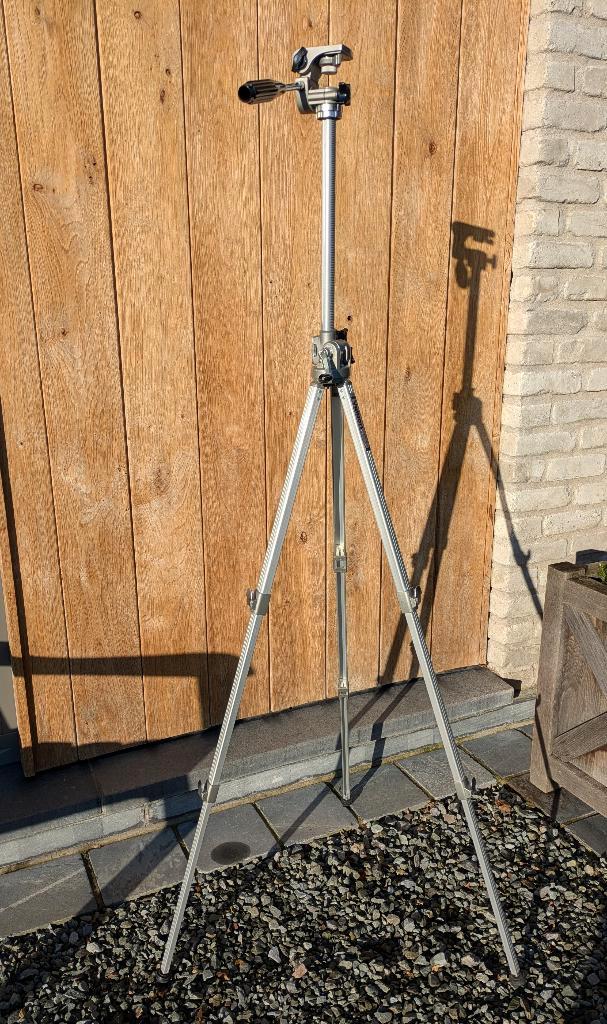 Trépied Velbon VS-3, TV, Hi-fi & Vidéo, Photo | Trépieds & Rotules, Utilisé, Trépied, 150 à 175 cm, Avec rotule, Enlèvement ou Envoi