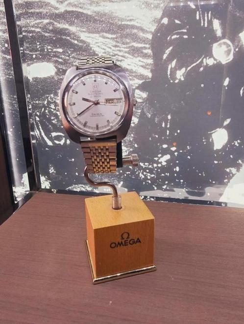 Omega vintage 19.031  f 300 hz diapason fonctionne  parfaite, Handtassen en Accessoires, Horloges | Antiek, Bulova, Staal, Ophalen
