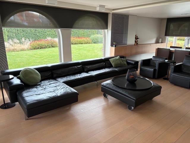 Zwarte zetel Jori, Huis en Inrichting, Zetels | Zetels, Gebruikt, Hoekbank, Vierpersoons of meer, 300 cm of meer, 75 tot 100 cm