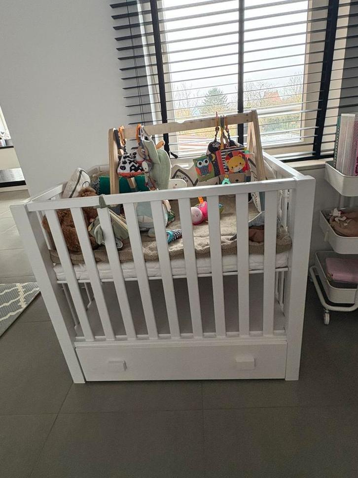 Parc Quax Marie-Lucca avec tiroir et matelas, Enfants & Bébés, Parcs, Utilisé, Carré, Tiroir, Enlèvement