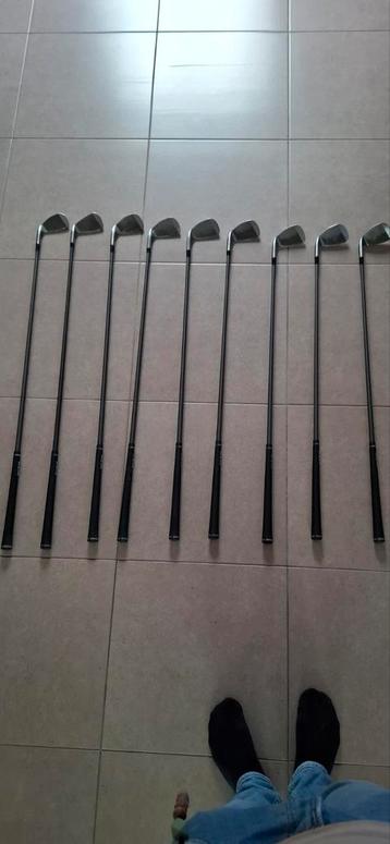 Golfset ijzers wilson beschikbaar voor biedingen