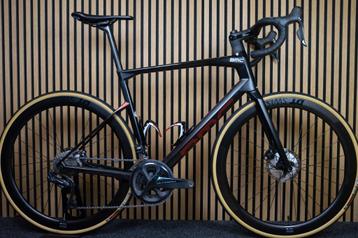 BMC Roadmachine 01 FOUR DISC 56*Ultegra Di2*DT-Swiss*Powerme beschikbaar voor biedingen