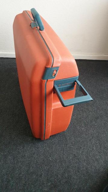 Samsonite koffer met cijferslot disponible aux enchères